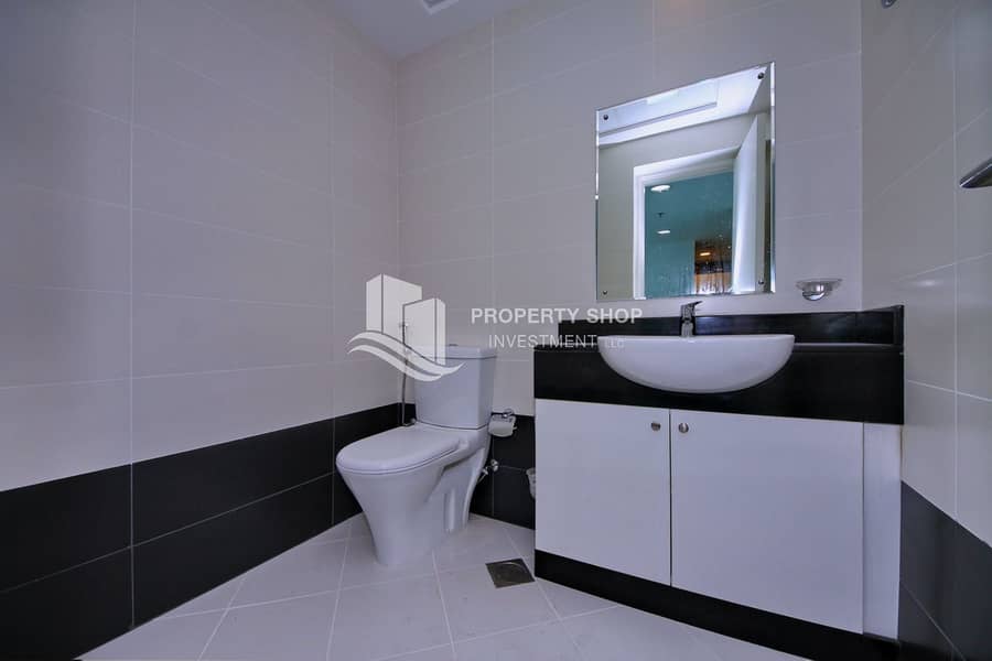 11 2-bedroom-apartment-al-reem-island-shams-abu-dhabi-oceanscape-bathroom. JPG