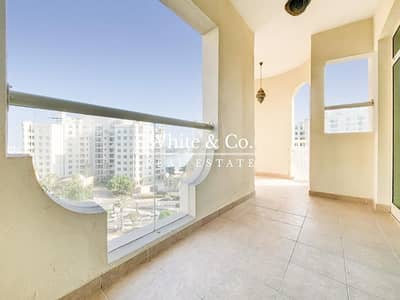 3 Bedroom Flat for Sale in Palm Jumeirah, Dubai - Vacant Now | Beach Side | 3 Beds + Maid