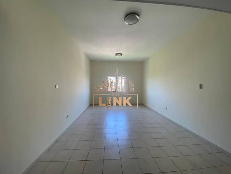 U-Type | 1BHK | Spacious Layout | Next To Metro U-Type | 1BHK | Spacious Layout | Next To Metro