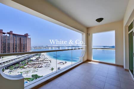 2 Bedroom Flat for Sale in Palm Jumeirah, Dubai - Sea View | 2 Beds + Maids | Best Building