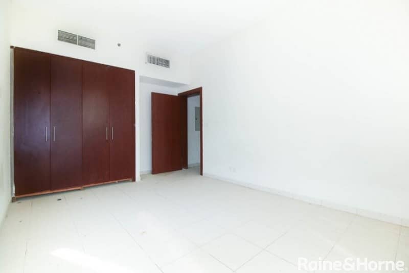 Spacious|Huge Balcony|Vacant Unit|Perfect Price