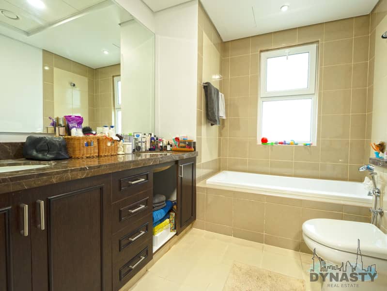 14 MASTER BATH. jpg