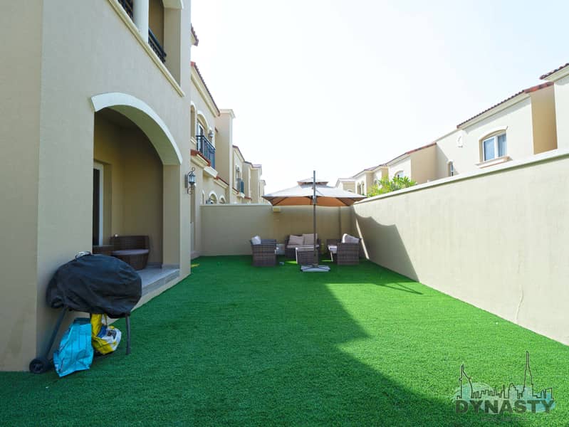 17 BACKYARD. jpg