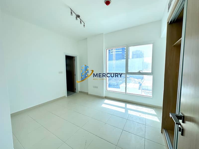 9 oxford-building-jvc-mercury-0555800213-rent-10. JPG