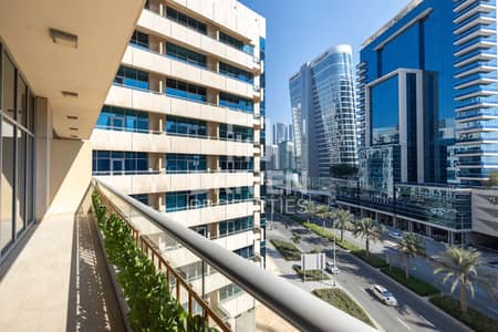 Studio for Rent in Business Bay, Dubai - Spacious Fully Furnished with Great View