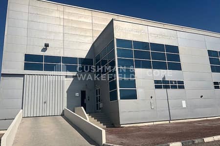 Warehouse for Rent in Mussafah, Abu Dhabi - High Quality | Fitted Warehouse | Built in Office