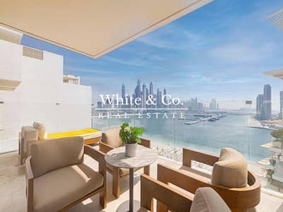 2 Bedroom Apartment for Rent in Palm Jumeirah, Dubai - Full Sea View | Renovated | Luxury Unit