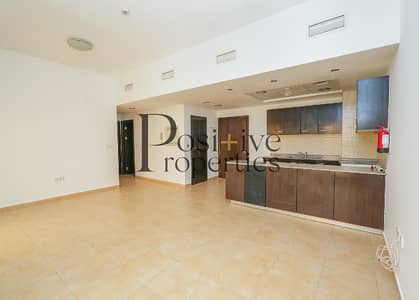 2 Bedroom Flat for Rent in Remraam, Dubai - VACANT | OPEN KITCHEN | READY TO MOVE IN