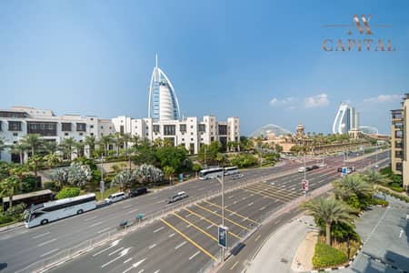 3 Bedroom Flat for Sale in Umm Suqeim, Dubai - Luxurious Apartment | Burj Al Arab View | Vacant