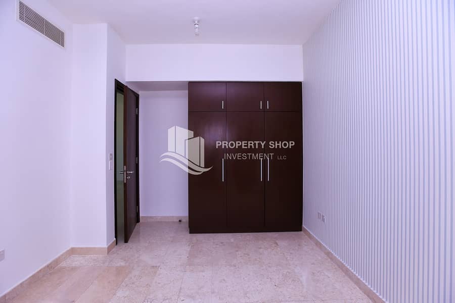 8 2-bedroom-apartment-al-reem-island-marina-square-marina-heights-2-cabinet-2. JPG