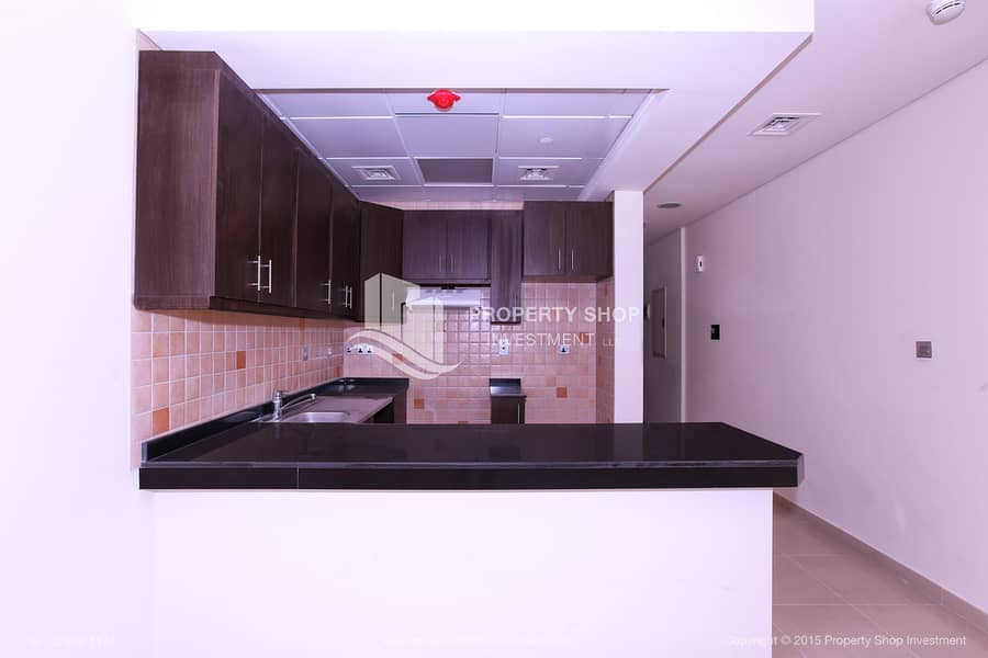 7 studio-apartment-abu-dhabi-al-reem-island-city-of-lights-hydra-avenue-kitchen-2. JPG