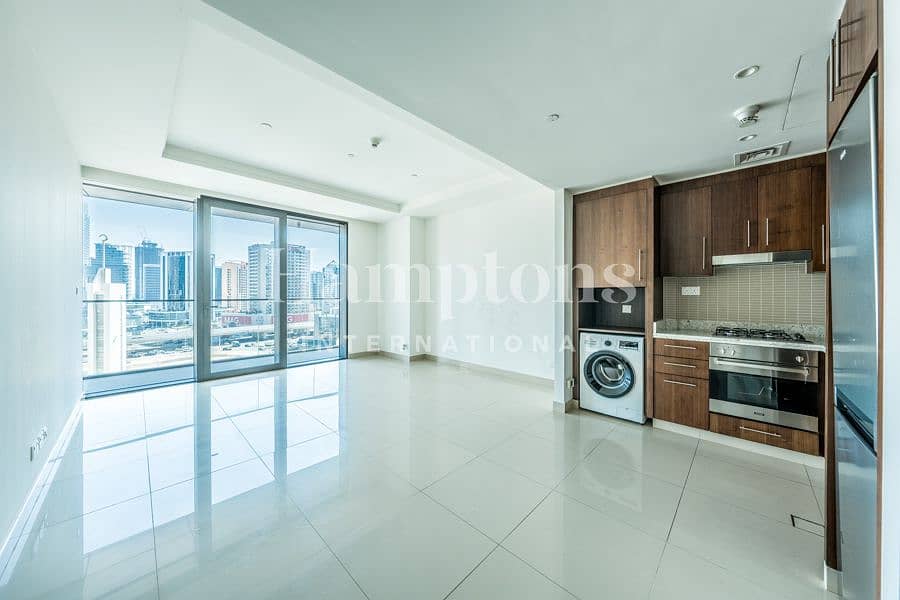 位于迪拜市中心，林荫道点大厦 1 卧室的公寓 115000 AED - 8546561