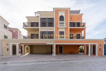 5 Bedroom Villa for Sale in Jumeirah, Dubai - Luxury 5 Bedroom | Waterfront Villa | Huge Plot