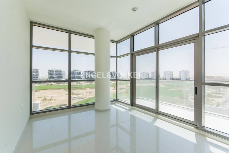 Equipped with Appliances|Golf Course View