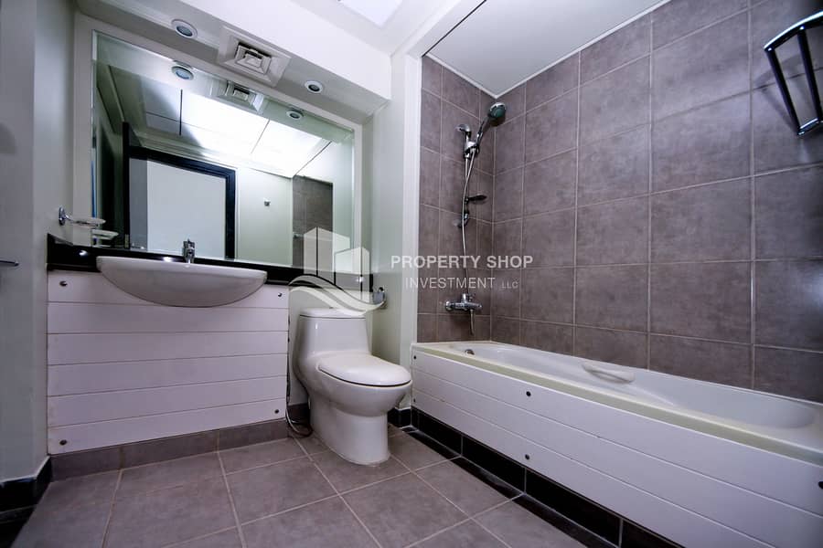 17 3-bedroom-apartment-abu-dhabi-al-reef-downtown-master-bathroom. JPG