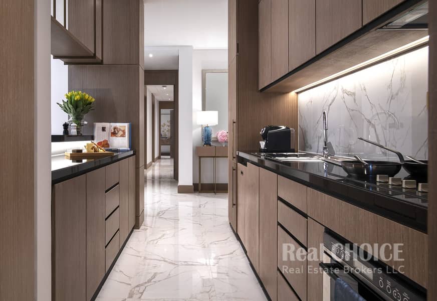 7 Three Bedroom Suite - Kitchen. jpg