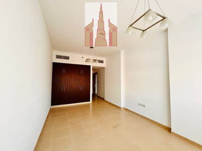 VERY SPACIOUS 2BHK APARTMENT AVAILABLE FOR RENT IN 63K.