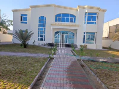 WELL MAINTAINED HUGE READY TO MOVE IN INNDIPENDENT VILLA FOR RENT IN PRIME LOCATION