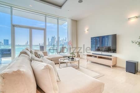شقة 1 غرفة نوم للايجار في نخلة جميرا، دبي - Lush Sea View Living w/ Private Beach at the Palm