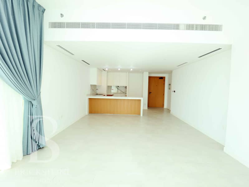 3 La vie two bedroom For rent Arsalan Ali Ahmad Dubai Marina real estate specialist agent broker property consultant12. jpg