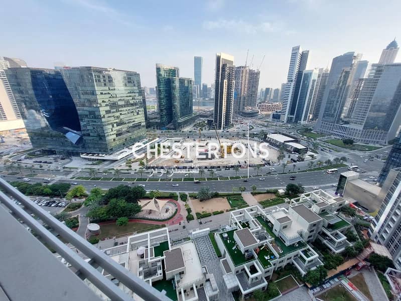 Huge layout, Terrace and Balcony, Upgraded unit Huge layout, Terrace and Balcony, Upgraded unit