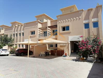 Nice 4 BR villa with Maid room, Majlis, 2 Living Hall, Pvt Yard - MBZ city