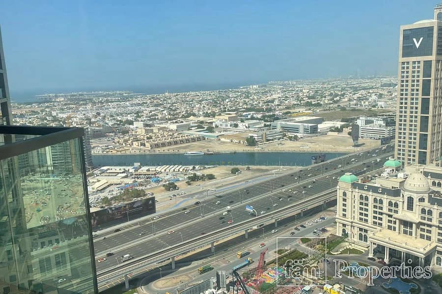 High floor open sea views and Shiekh Zayed road