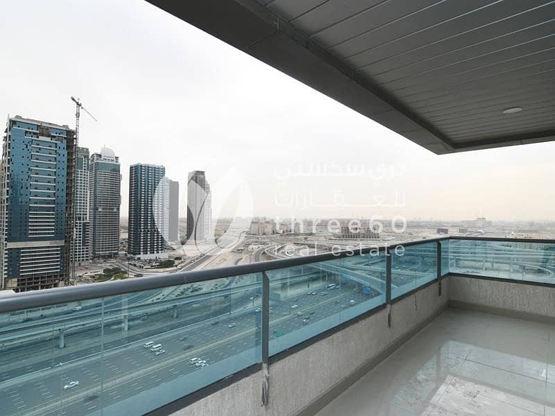 2 BR Brand New in Dubai Marina Chiller free