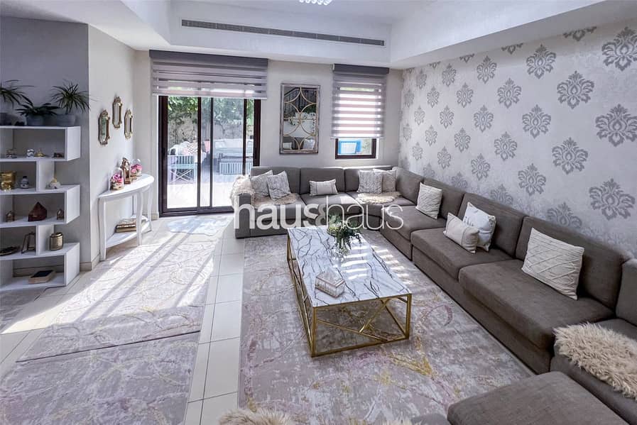 Vacant on Transfer | Single Row | On Park and Pool