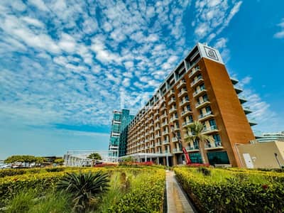 1 Bedroom Flat for Rent in Al Raha Beach, Abu Dhabi - Sea View | Great Location | Partly Furnished