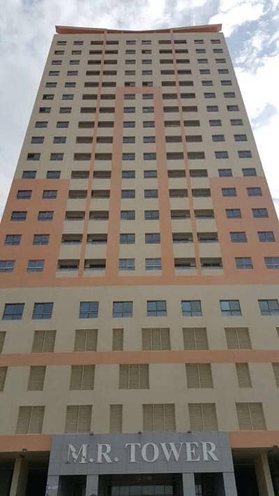 شقة في برج إم أر،مدينة الإمارات‬ 2 غرف 23000 درهم - 3703491