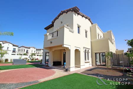 Central Location l Maid's Room | Large Plot Central Location l Maid's Room | Large Plot