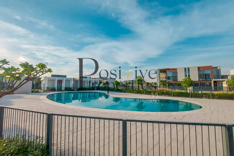 End Unit | Spacious layout | Ready to move in | End Unit | Spacious layout | Ready to move in |