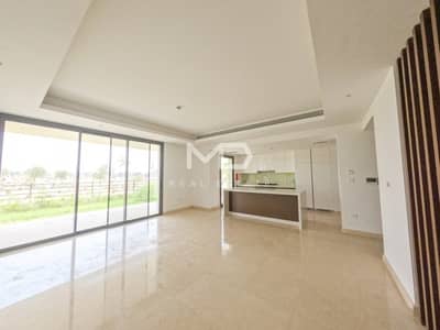 4 Bedroom Villa for Sale in Yas Island, Abu Dhabi - Upgraded Unit | Golf  Course Views | Private Pool