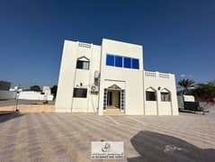 For Rent villa 5 BHK in Al Qaraen in sharjah