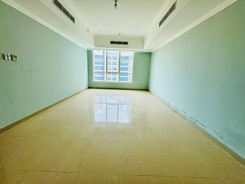 2BHK APARTMENT WITH PARKING FREE WARDROBES WITH PRIM LOCATION