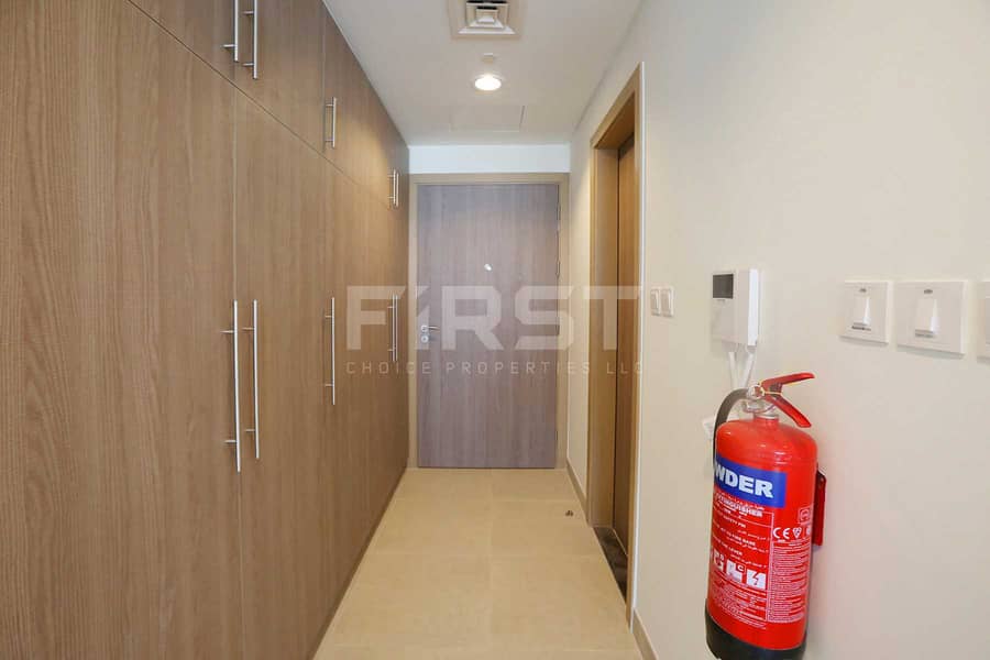 5 Internal Photo of Studio Apartment in Soho Square Residences in Saadiyat Island Abu Dhabi UAE (5). jpg
