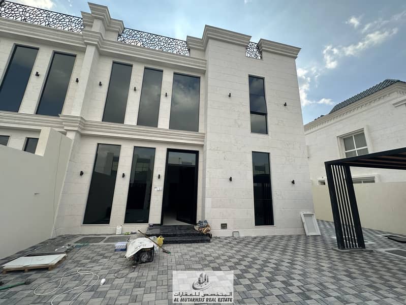 For rent, a new 4-room villa in Al-Hoshi area, Sharjah. The villa, the first inhabitant, consists of two floors and has 4 master rooms, central air conditioning.