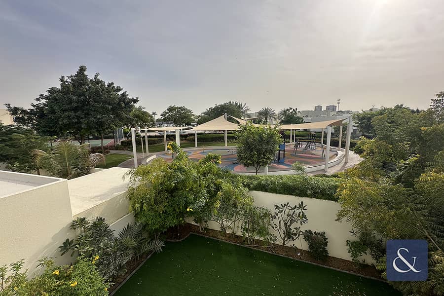 Single Row | Three Bedroom | Corner Unit Single Row | Three Bedroom | Corner Unit