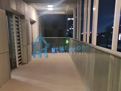 شقة 4 غرف نوم للايجار في شاطئ الراحة، أبوظبي - شقة دوبلكس مساحة واسعة |تشطيب عصري| اطلالة ممتازة