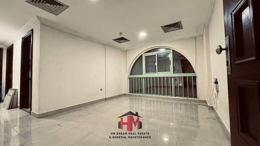 Nice And Clean One Bedroom Hall Apartments For Rent in Delma Street