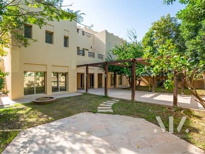 6 Bedroom Villa for Rent in The Lakes, Dubai - Corner Plot | On the Park | Vacant Now