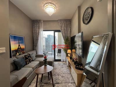شقة 1 غرفة نوم للايجار في الخليج التجاري، دبي - شقة في زادا ريزيدنس،الخليج التجاري 1 غرفة 90000 درهم - 8573372