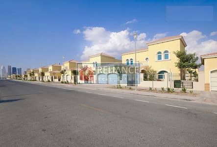 Legacy Large - 3 Bed + Maid - With Pool