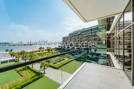 شقة 3 غرف نوم للايجار في نخلة جميرا، دبي - شقة في ذا 8،ذا كريسنت،نخلة جميرا 3 غرف 400000 درهم - 8576060