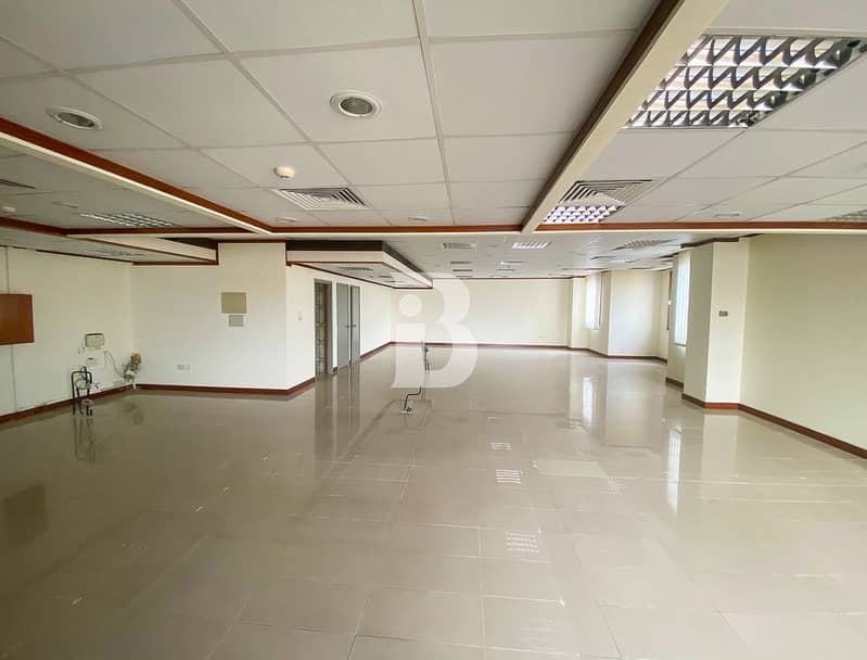 Офис в Дейра，Аль Мураккабат，Аль Гурайр Центер, 200900 AED - 8576844