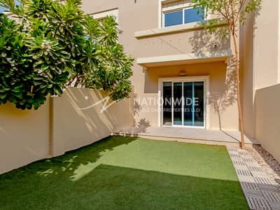 2 Bedroom Villa for Sale in Al Reef, Abu Dhabi - Amazing 2BR| Private Garden| Rented| Prime Area