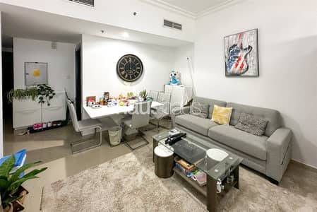 شقة 1 غرفة نوم للبيع في أبراج بحيرات الجميرا، دبي - شقة في برج V3،مجمع V،أبراج بحيرات الجميرا 1 غرفة 970000 درهم - 8579038