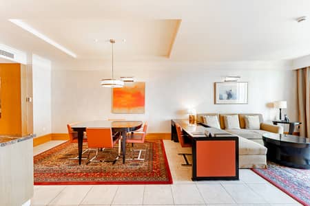 3 Bedroom Hotel Apartment for Rent in DIFC, Dubai - Understated Luxury|Elegant Lifestyle|Vibrant