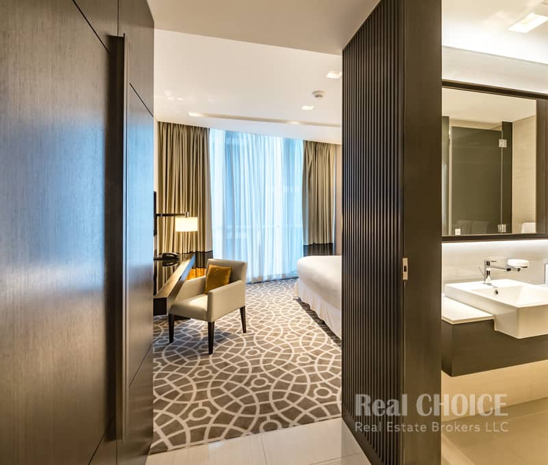 10 Sheraton Grand Hotel, Dubai - Apartment. jpg